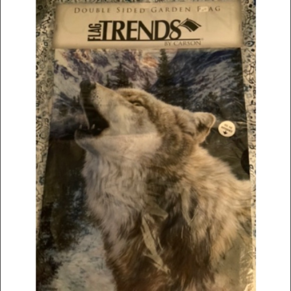 "Howling Into The Moonlight" 🎁 SALE